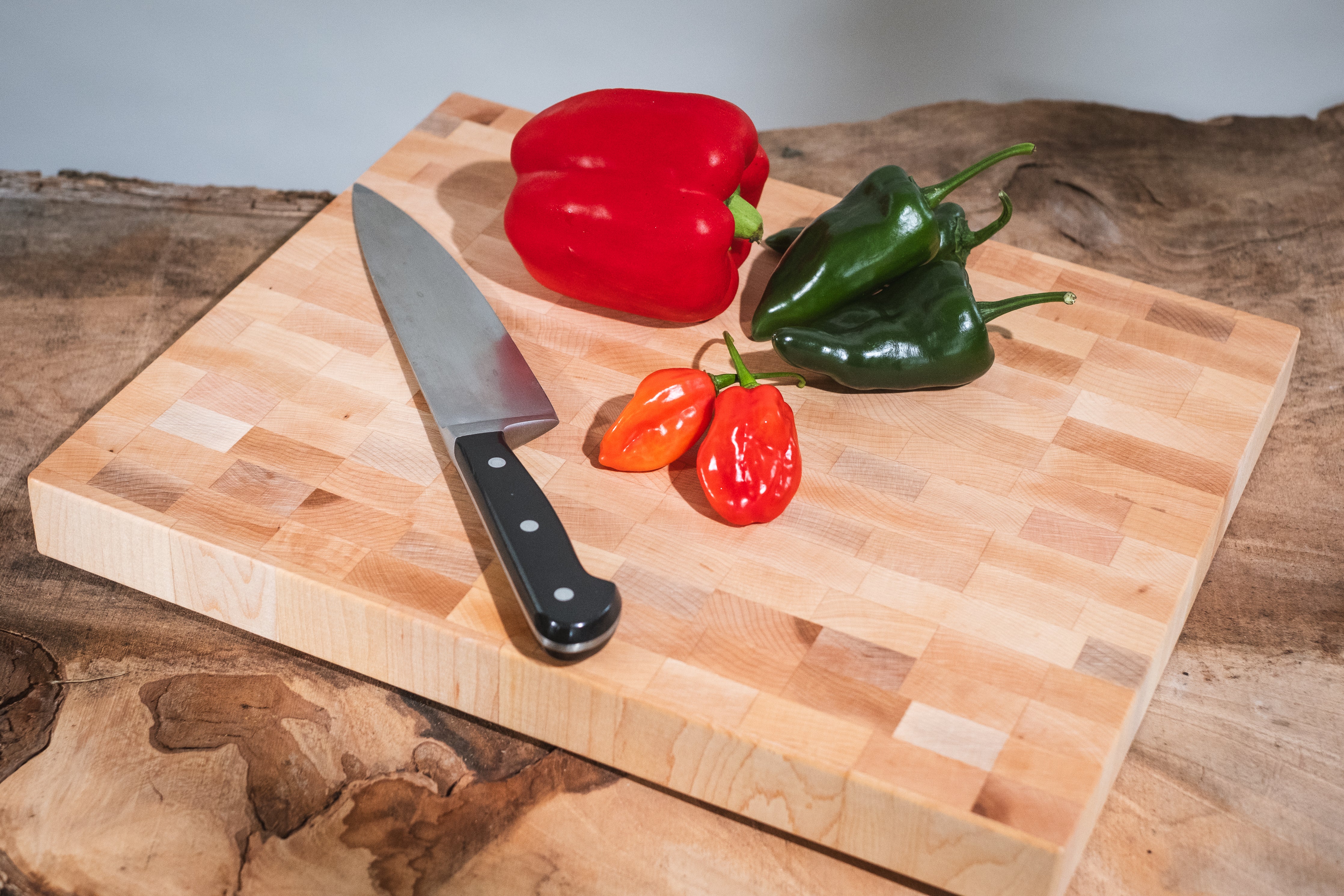 16" x 13" x 1 1/2" Maple Butcherblock Cutting Board