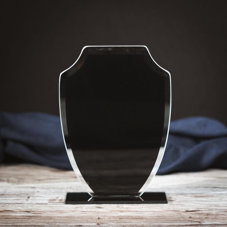 Black Shield Reflection Glass Award